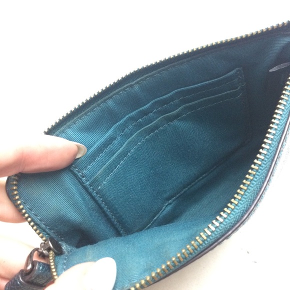 Coach Metallic Dark Teal Leather Corner Zip Wristlet - Picture 8 of 10
